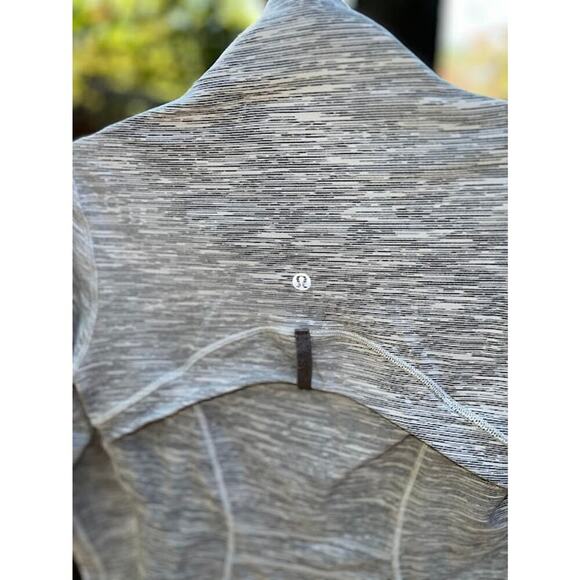 Lululemon Define Full Zip Jacket Size 6 - Picture 6 of 10